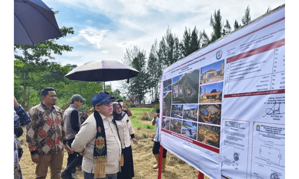 Wamen Fahri Hamzah Tinjau Pembangunan Kampung Nelayan Merah Putih di Aceh Jaya