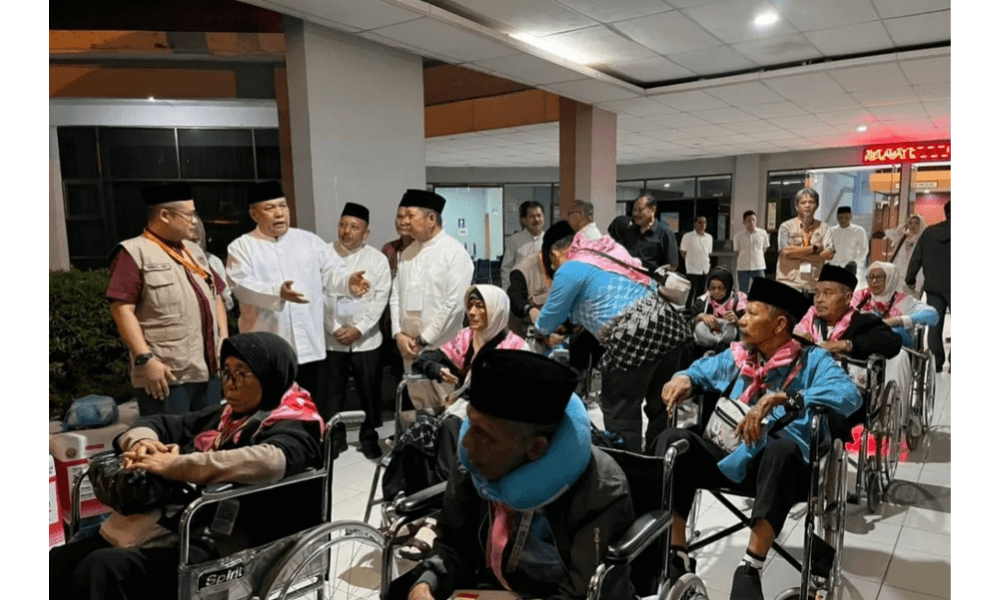 439 Calon Haji Pekanbaru Berangkat ke Tanah Suci, Tergabung Kloter 4 Embarkasi Batam