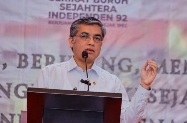 Menaker Yassierli Ajak Pekerja Tingkatkan Kompetensi Hadapi Transformasi Dunia Kerja yang Dinamis