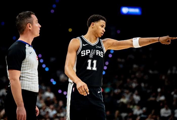 Wembanyama Kembali dari Cedera, Spurs Tekuk Blazers 114-93 dan Unggul 3-1 di Playoff NBA