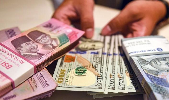 Rupiah Diprediksi Melemah Imbas Gagalnya Negosiasi AS-Iran dan Tekanan Global