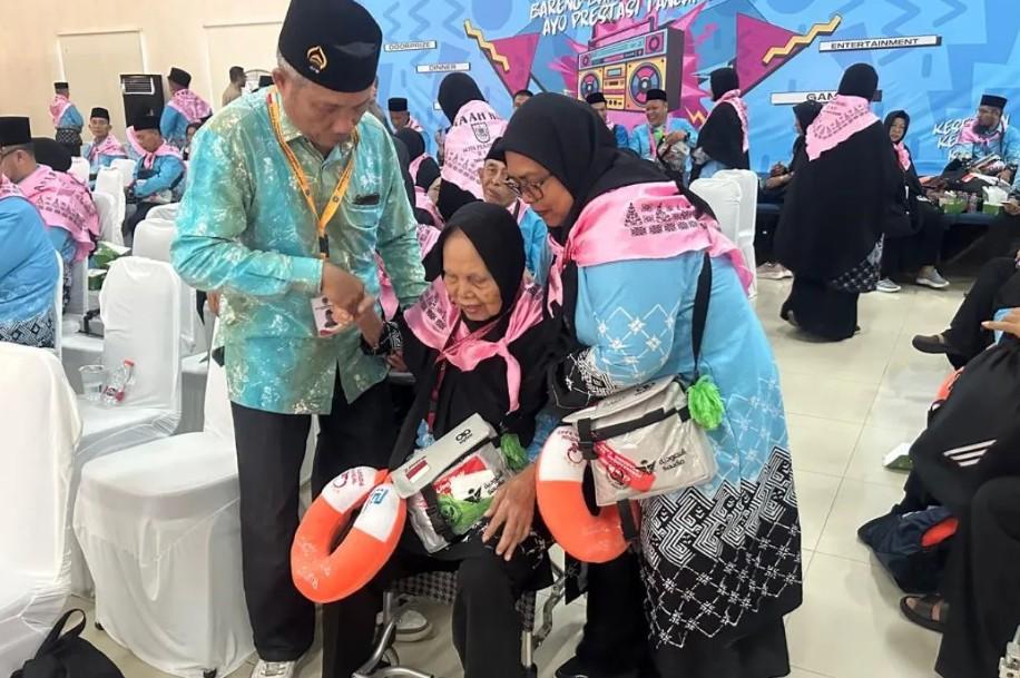 Tujuh Calon Haji Asal Pekanbaru Tunda Berangkat, Empat Dirawat di Batam