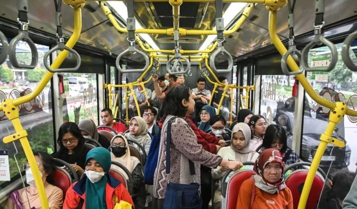 DKI Kemarin: Wacana Tarif Transjakarta hingga Penyiraman Air Keras di Jakarta Barat Jadi Sorotan