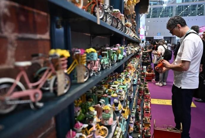 Canton Fair ke-139 Catat 245.000 Pembeli Asing, Naik 2,2 Persen pada Dua Fase Awal