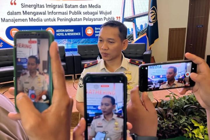 Imigrasi Batam Dalami Dugaan Aktivitas Ilegal Ratusan WNA di Apartemen Baloi View