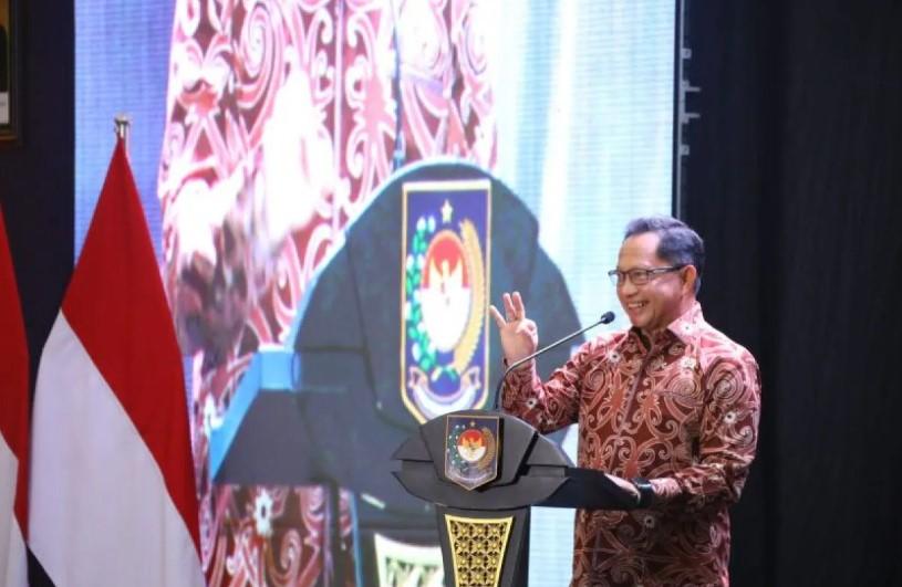 Tito Karnavian Minta Pemda Percepat Penanganan Inflasi, Pengangguran, dan Kemiskinan