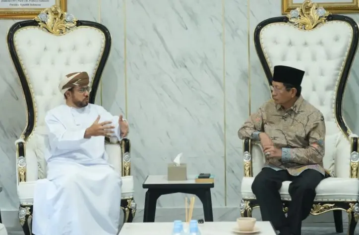 Menag dan Dubes Oman Bahas Peluang Beasiswa serta Guru Bahasa Arab untuk Indonesia