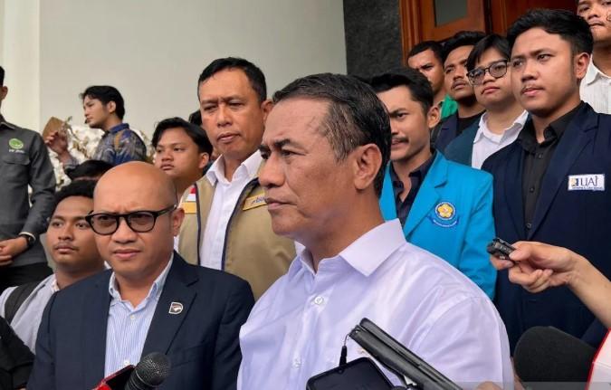 Mentan Cabut Izin Distributor Pupuk Usai Terima Laporan Mahasiswa soal Dugaan Pelanggaran