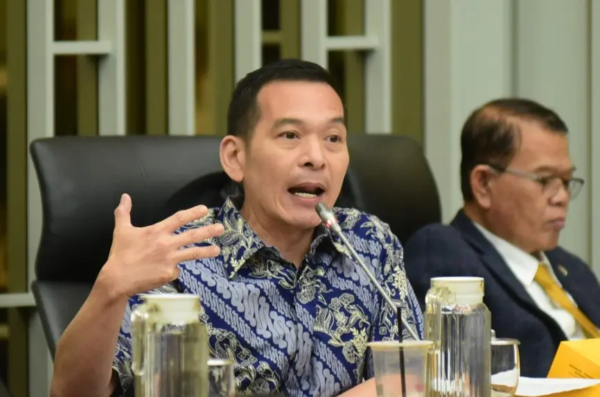 Daniel Johan Desak Pemerintah Perjelas Distribusi BBM untuk Nelayan