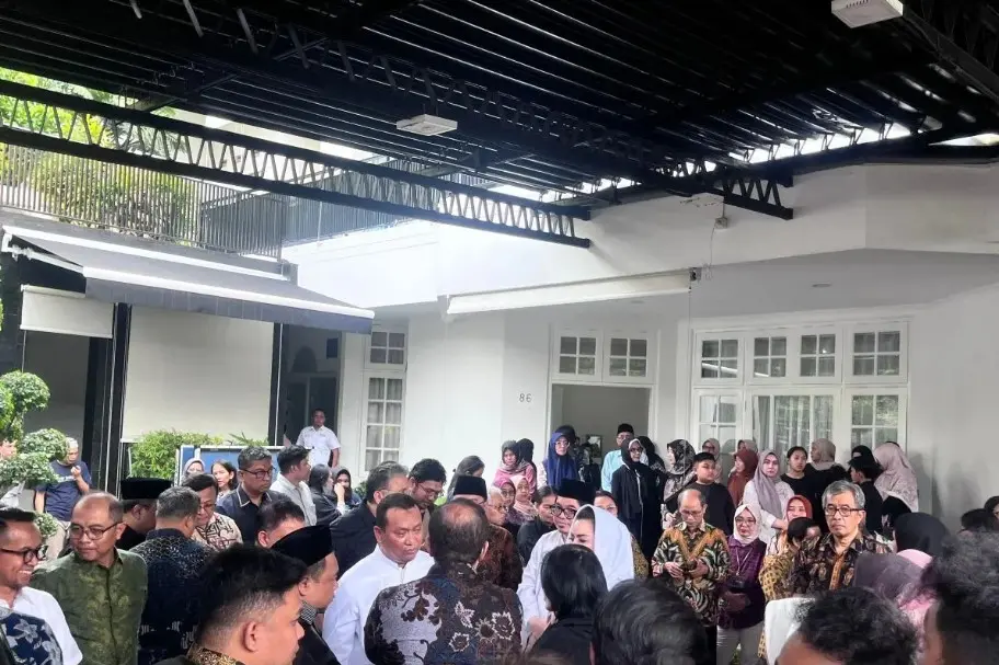 Jenazah Anggota IV BPK Haerul Saleh Diberangkatkan ke Kolaka Usai Meninggal dalam Kebakaran Rumah