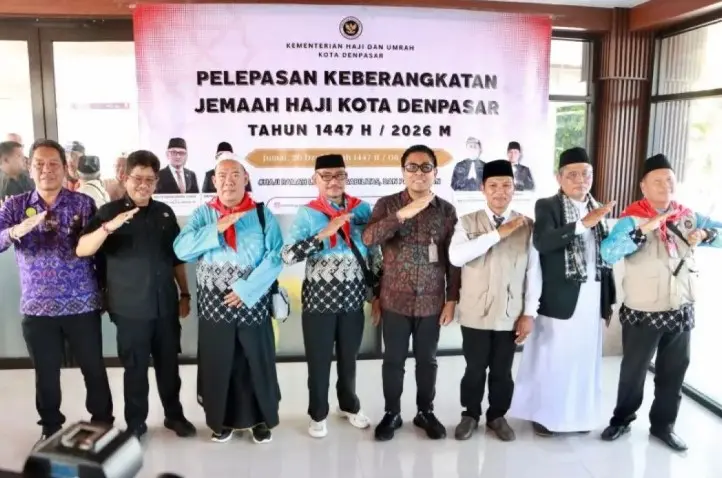 Sebanyak 261 Jamaah Haji Denpasar Dilepas ke Embarkasi Surabaya untuk Berangkat ke Tanah Suci