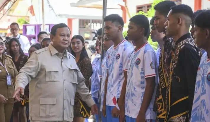 Presiden Prabowo Pastikan Seluruh Sekolah di Indonesia Direnovasi dalam 2-3 Tahun