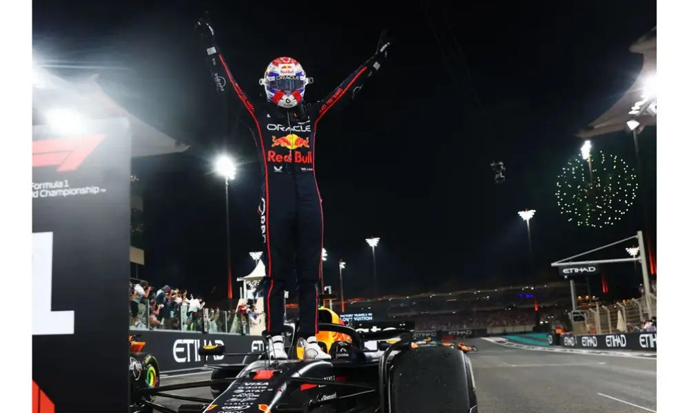 Zak Brown Buka Peluang McLaren Rekrut Max Verstappen