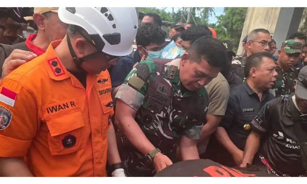 TNI Tambah Personel untuk Bantu Evakuasi Korban Erupsi Gunung Dukono