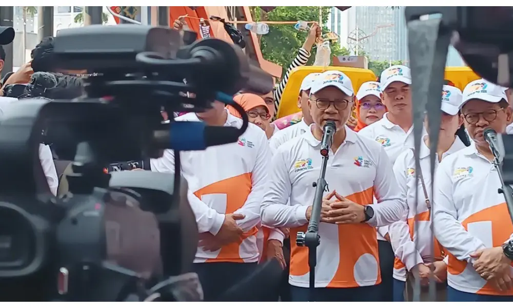 Zulhas Sebut Gerakan Pilah Sampah Jakarta Bisa Jadi Contoh Nasional