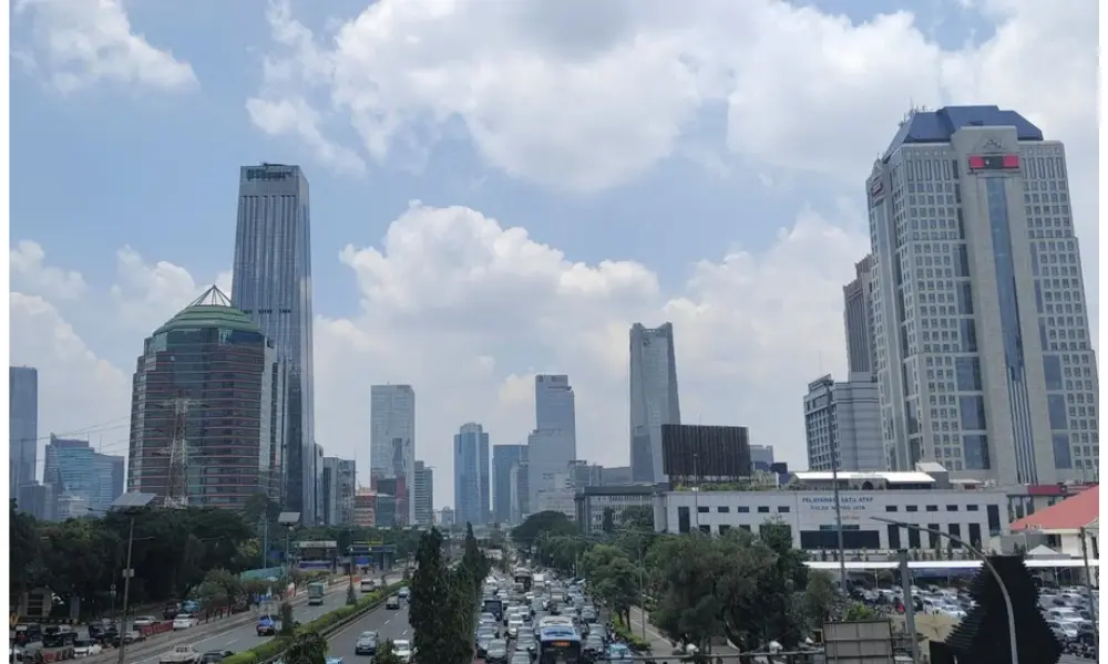 BMKG Prediksi Cuaca Jakarta Cerah hingga Cerah Berawan pada Minggu