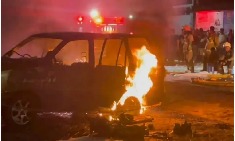 Minibus Terbakar di Kembangan Jakarta Barat, Polisi Selidiki Penyebab Kebakaran