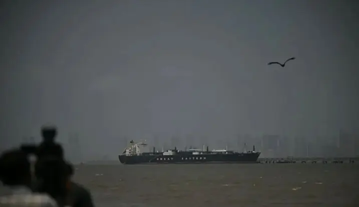 Korsel Selidiki Ledakan Kapal HMM di Selat Hormuz yang Diduga Akibat Serangan Benda Terbang