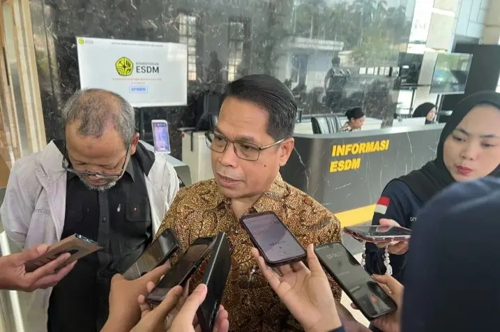 Menteri Bahlil Bahas Dampak Pelemahan Rupiah terhadap Harga BBM dan Subsidi Energi