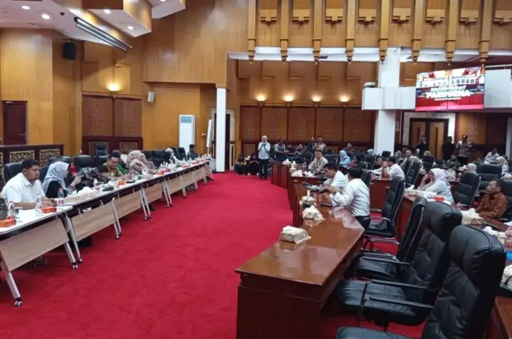 Menteri HAM Usulkan Pembentukan Dinas Gizi Daerah untuk Awasi Program MBG