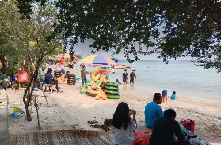Ribuan Wisatawan Padati Kepulauan Seribu Saat Libur Panjang Kenaikan Yesus Kristus