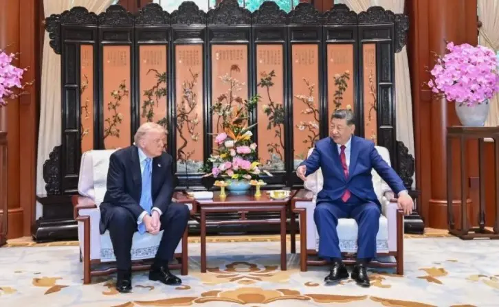 Trump Minta China dan Taiwan Menahan Diri di Tengah Ketegangan Selat Taiwan