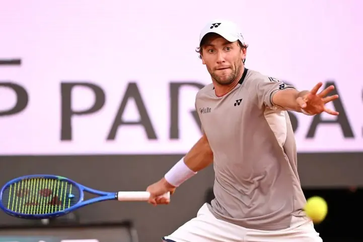 Casper Ruud Lolos ke Final Pertama Italian Open 2026 Setelah Hancurkan Luciano Darderi