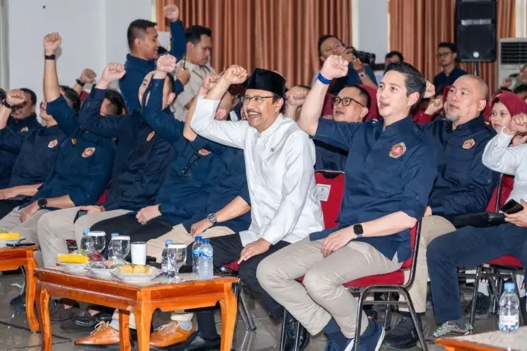 Budisatrio Djiwandono Tinjau Sekolah Rakyat Bekasi dan Motivasi Siswa Raih Prestasi