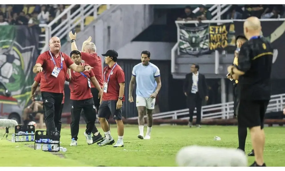Persib Bandung Tetap Percaya Diri Meski Bojan Hodak Absen di Dua Laga Penentuan Juara