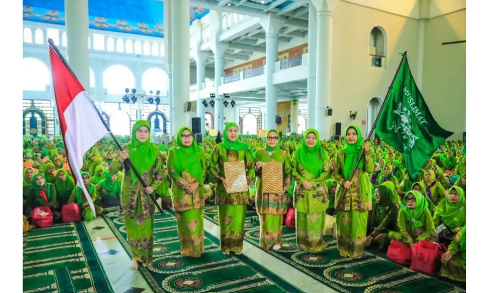 Muslimat NU Serukan Perdamaian Dunia ke PBB, Khofifah Tegaskan Pesan Hentikan Perang dalam Harlah ke-80 di Surabaya