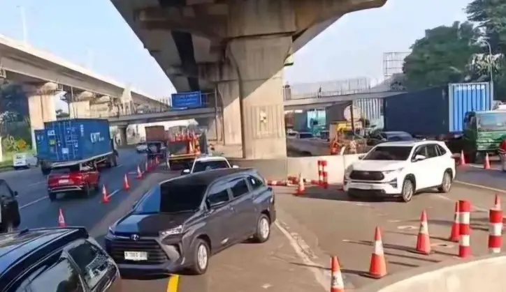 Jasamarga Berlakukan Contraflow di Km 23-28 Tol Japek Akibat Pemeliharaan Jalan