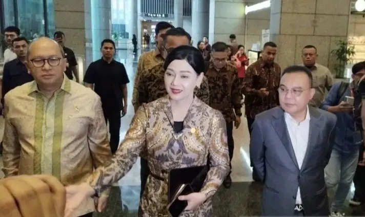 Dasco dan OJK Sambangi Bursa Efek Indonesia untuk Cek Kondisi IHSG
