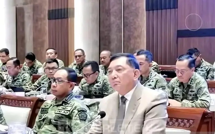 Komisi I DPR Bahas Geopolitik Timur Tengah dan Pasukan Perdamaian Bersama Menhan serta Panglima TNI