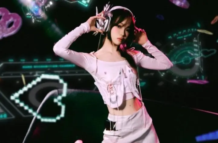 Chaewon LE SSERAFIM Rehat Sementara usai Jalani Perawatan akibat Nyeri Leher