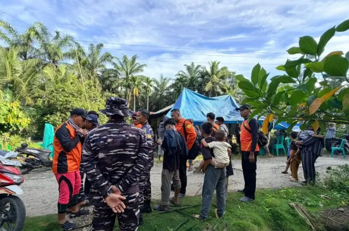 Tim Gabungan Basarnas Pasaman Temukan Korban Diterkam Buaya di Sungai Batang Paparian