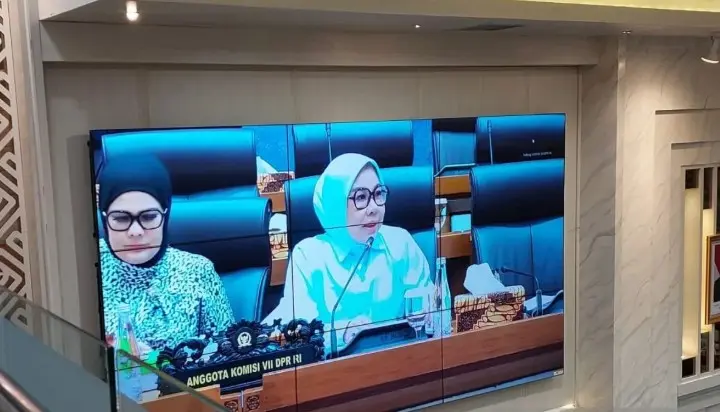 DPR Dorong APBN 2027 Biayai Pembangunan 1.000 Bioskop Desa untuk Film Daerah