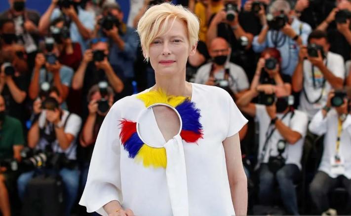 Tilda Swinton Sebut Sinema Tetap Kuat Hadapi Ancaman Kecerdasan Buatan