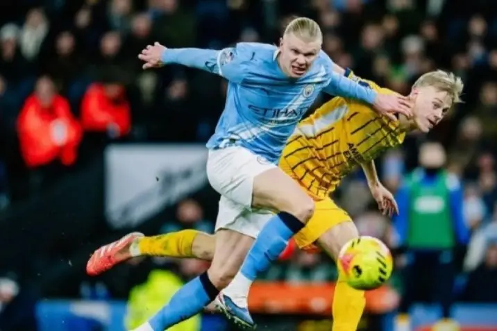 Erling Haaland Kembali Raih Sepatu Emas Liga Inggris Usai Cetak 27 Gol Musim Ini