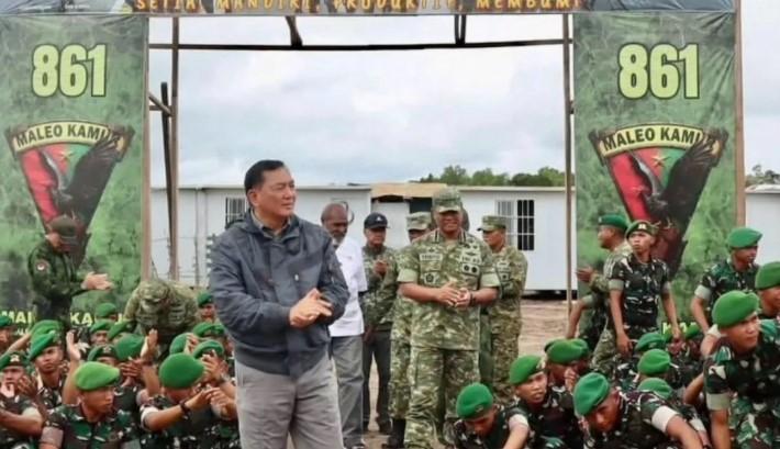 Menhan Sjafrie Minta Prajurit TNI di Papua Beri Pelayanan Terbaik untuk Warga
