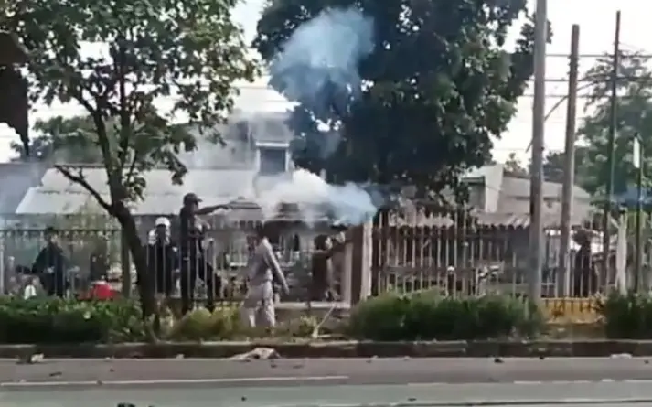 Satpol PP Soroti Tembok Rel Dijebol yang Diduga Jadi Akses Tawuran di Klender