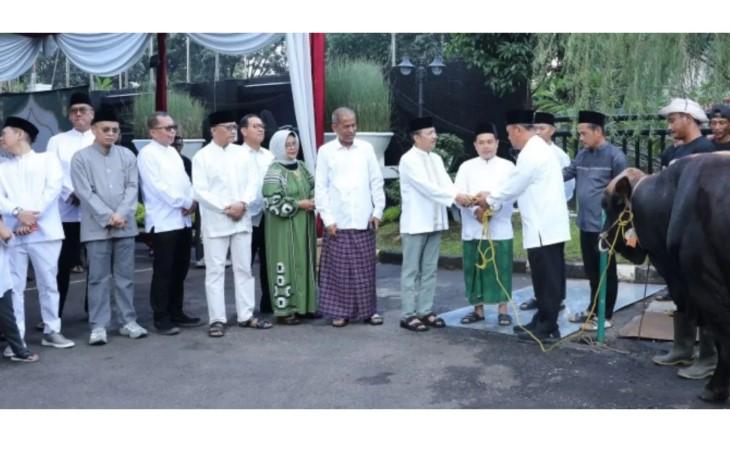 Hakim Konstitusi dan Pegawai MK Rayakan Idul Adha 2026 Bersama di Gedung Mahkamah Konstitusi