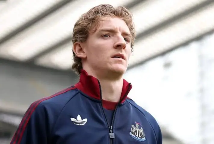 Barcelona Dikabarkan Sepakat Datangkan Anthony Gordon dari Newcastle United