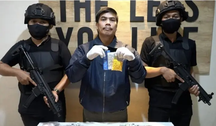 Polisi Gerebek Warung Sembako di Jagakarsa yang Diduga Jadi Kedok Penjualan Obat Keras Ilegal