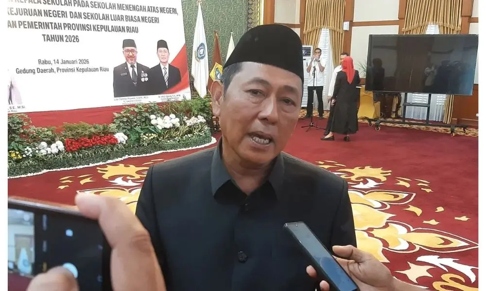 Larangan Siswa SMA dan SMK Bawa Ponsel ke Sekolah di Kepri Berlaku Mulai 2027