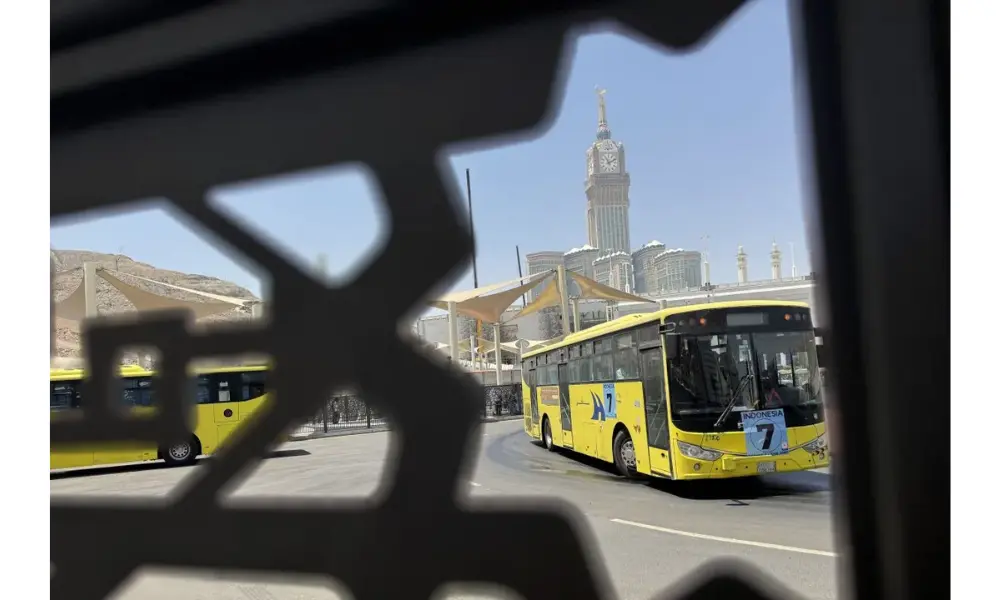 Bus Shalawat Kembali Beroperasi 24 Jam, Layani Mobilitas Jamaah Haji Indonesia di Makkah
