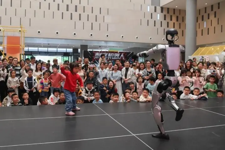 Wisata Studi Robot Humanoid di China Kian Populer, Picu Minat Generasi Muda pada AI