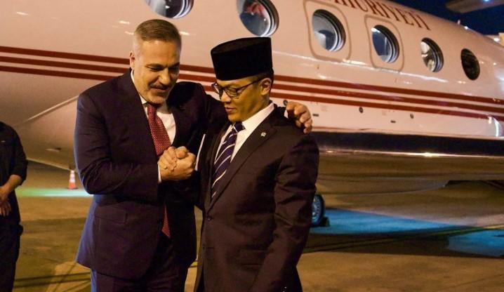 Menlu RI Sambut Kunjungan Resmi Menlu Turkiye untuk Perkuat Kerja Sama Strategis
