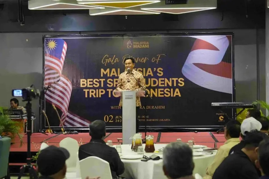 Yusril Menegaskan Pendidikan Jadi Investasi Strategis untuk Perkuat Hubungan Indonesia dan Malaysia