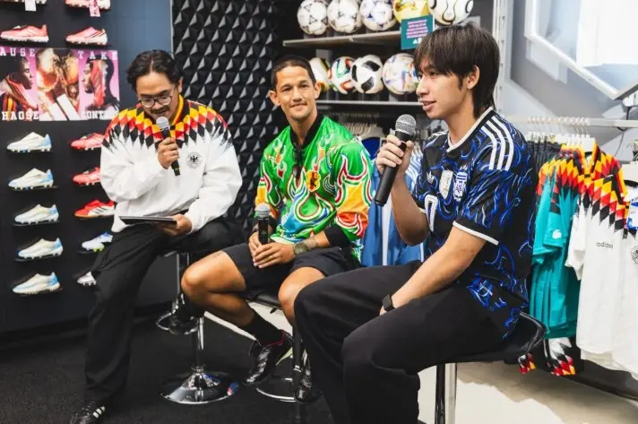 Irfan Bachdim dan Arlyansyah Meriahkan Peresmian Toko Sepak Bola Pertama adidas di Indonesia
