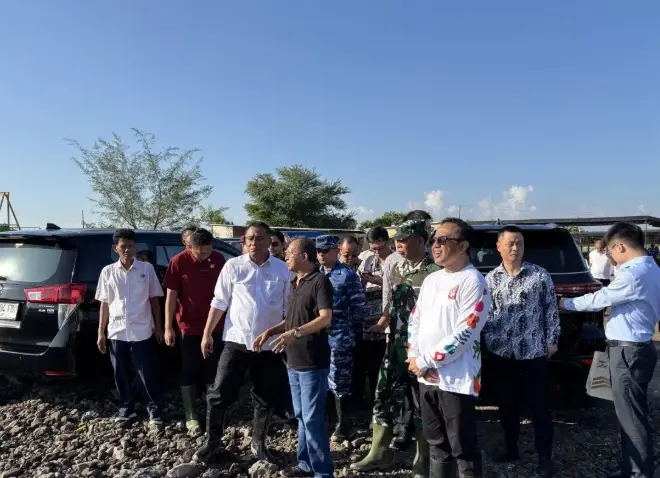 Menteri LH Tekankan Kesiapan Truk Angkut Saat Tinjau Proyek PSEL Bali Menuju Operasional 2027